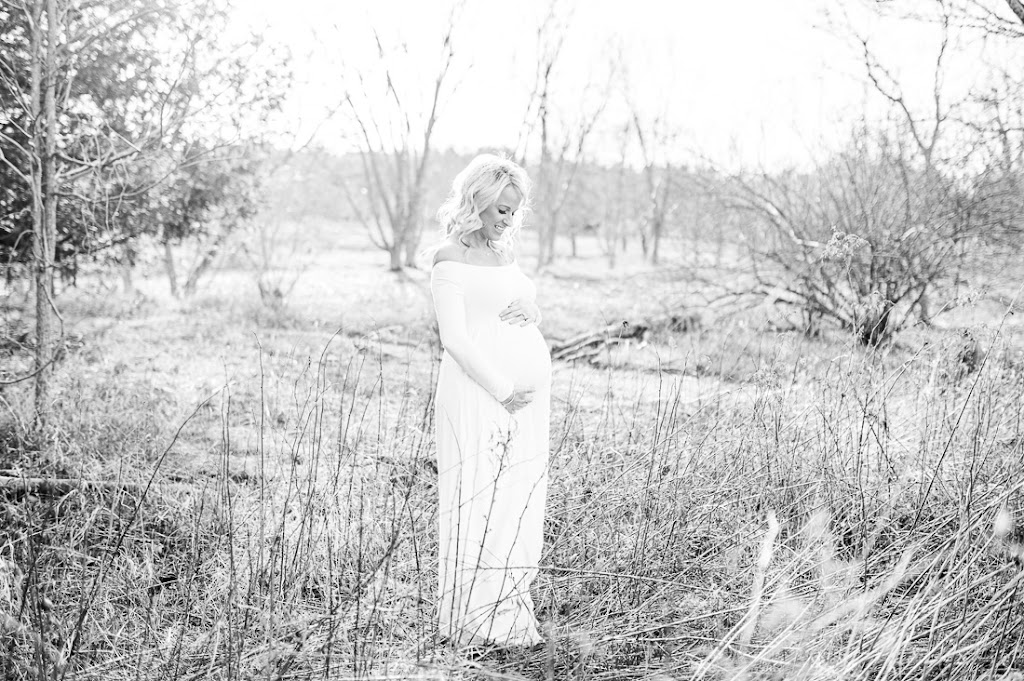 Bolton Maternity Photos - Cherish Pregnancy Moments By The Final Touch Photography, Bolton, Ontario